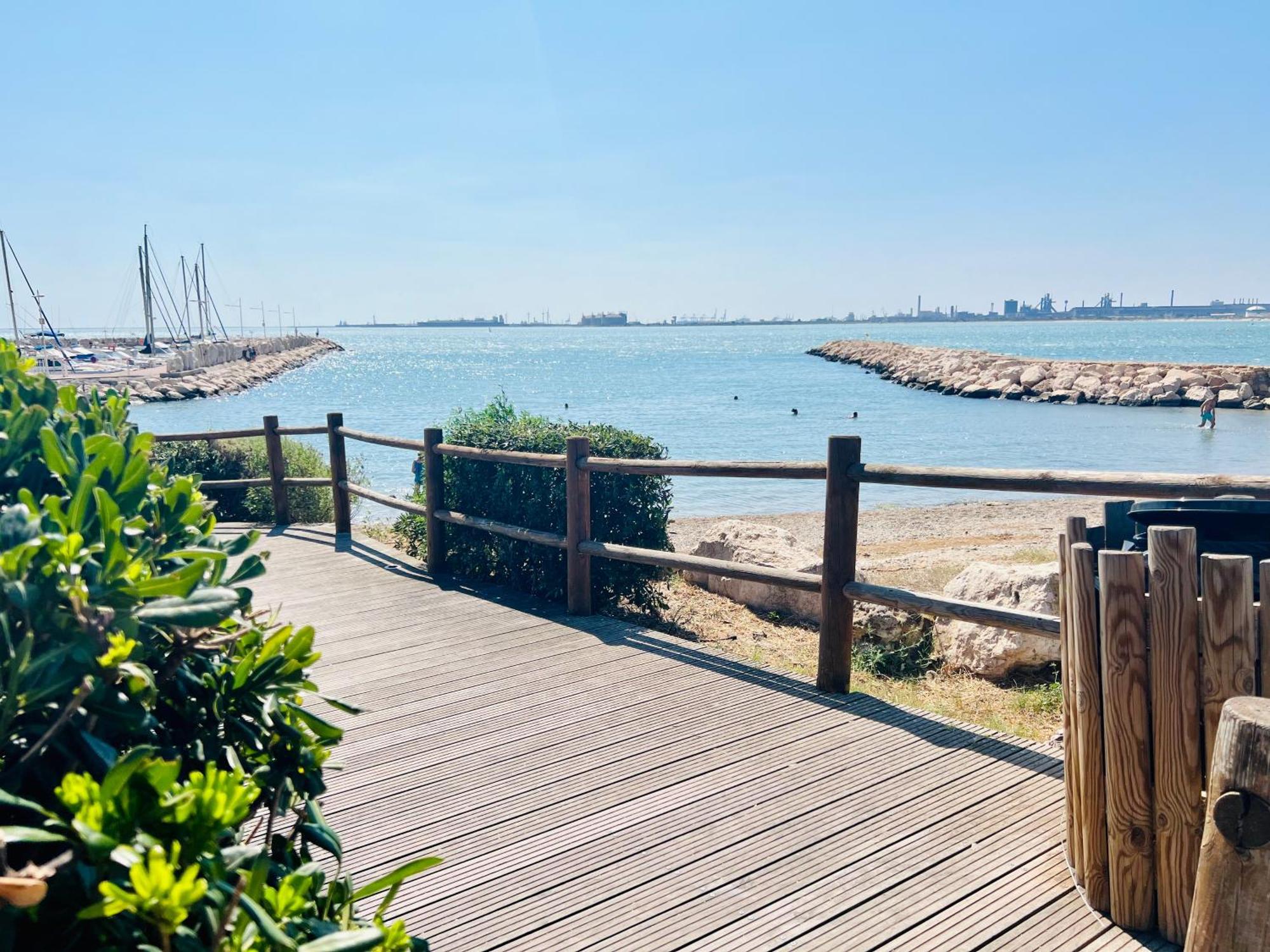 Le Coin De Mer 2, Bord De Mer, Plage 30M, Cosy, Clim, Wifi, 4 Personnes Fos-sur-Mer Exterior photo